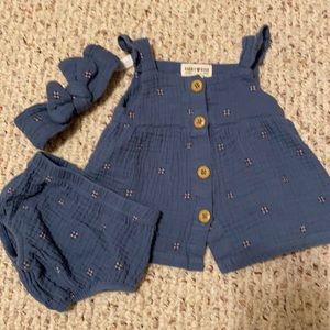 Rabbit + Bear red, white, blue set. 3 month.